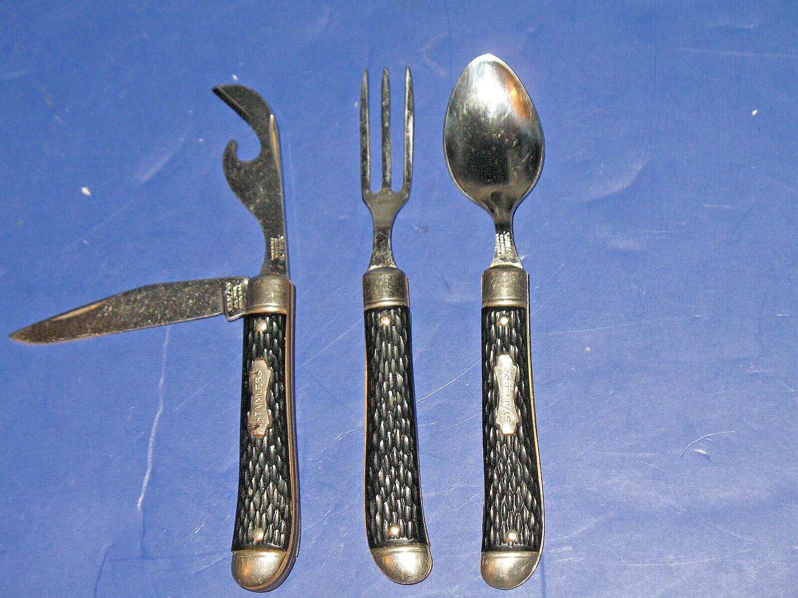 COLONIAL - 3 PIECE LOT VINTAGE FOLDING FORK, SPOON, KNIFE AND BOTTLE OPENER USA
