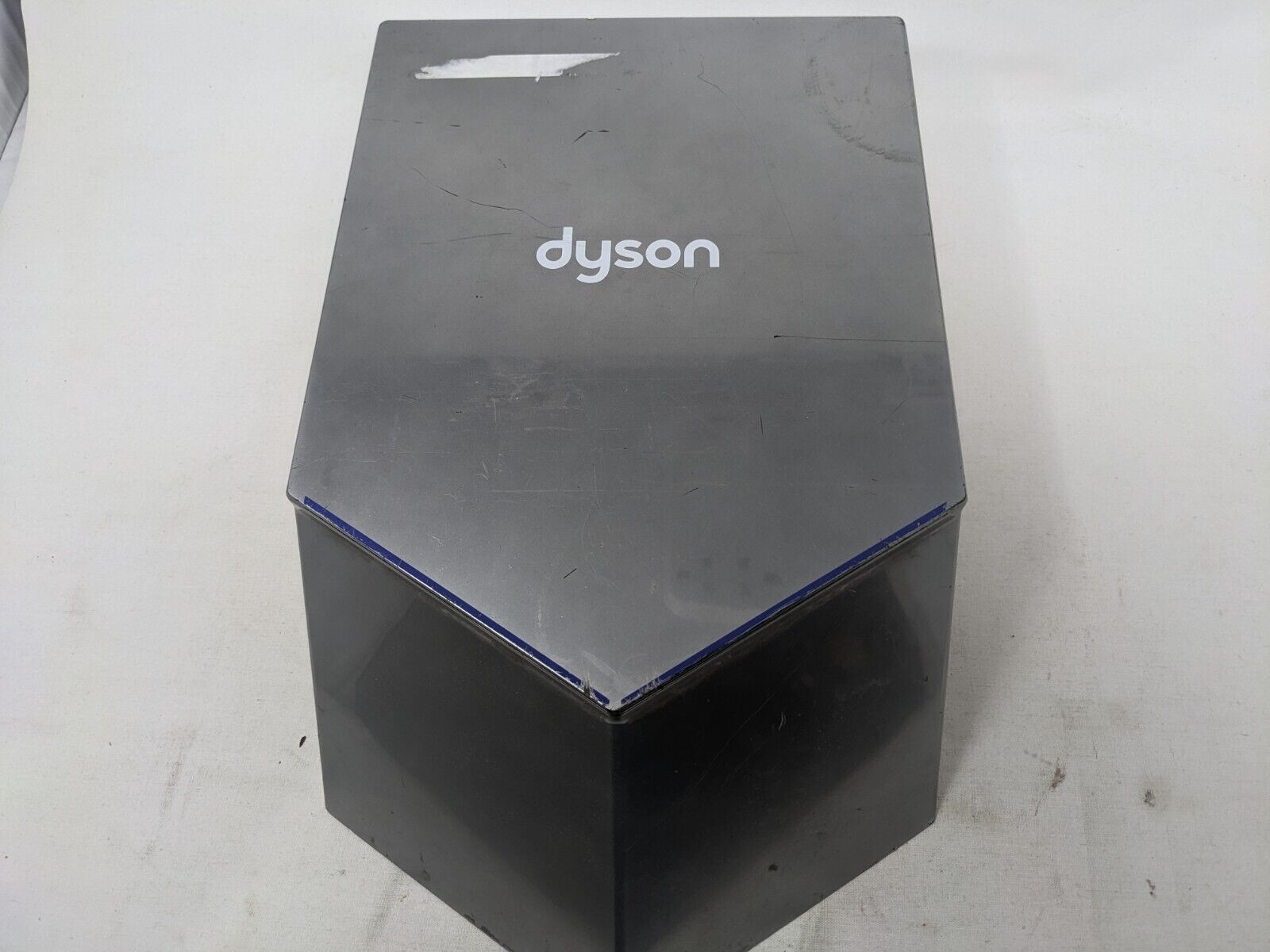DYSON AIRBLADE V HAND DRYER HU02  Low Voltage 100V/120V Sprayed Nickel (85)