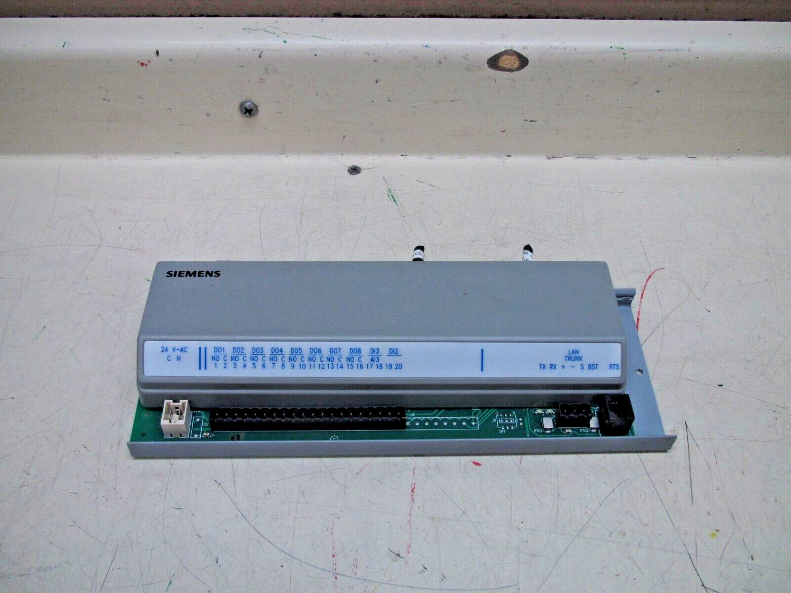 Siemens Apogee Terminal Equipment Controller P/N: 540-517 