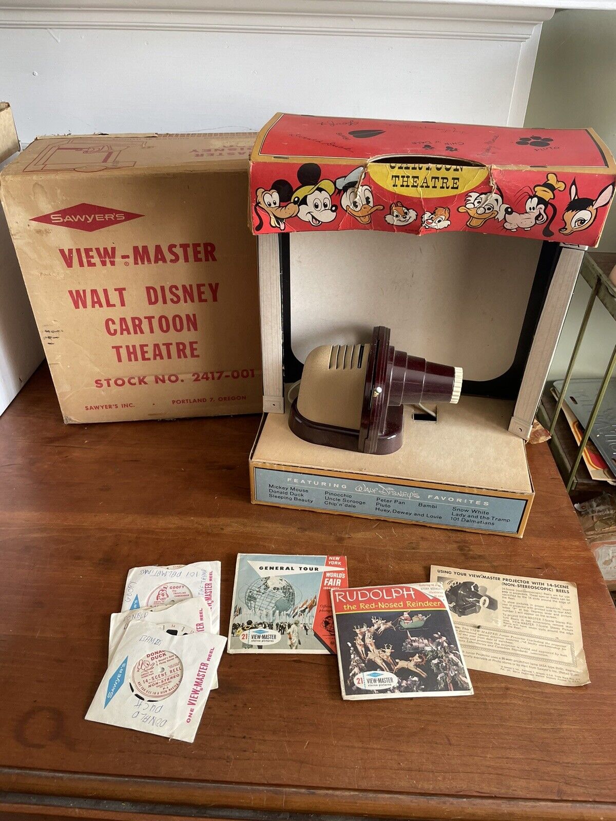 Vintage Sawyer\'s View-Master Walt Disney Cartoon Theater & Projector w Box