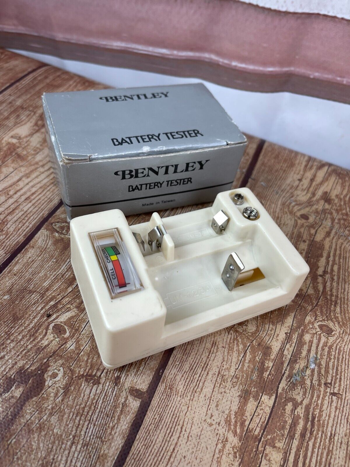 Vintage Bentley Battery Tester with box