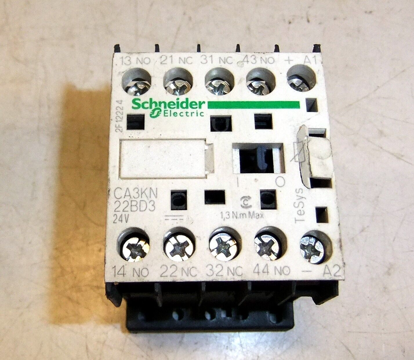 Schneider CA3KN22BD3 Control Relay 24VDC