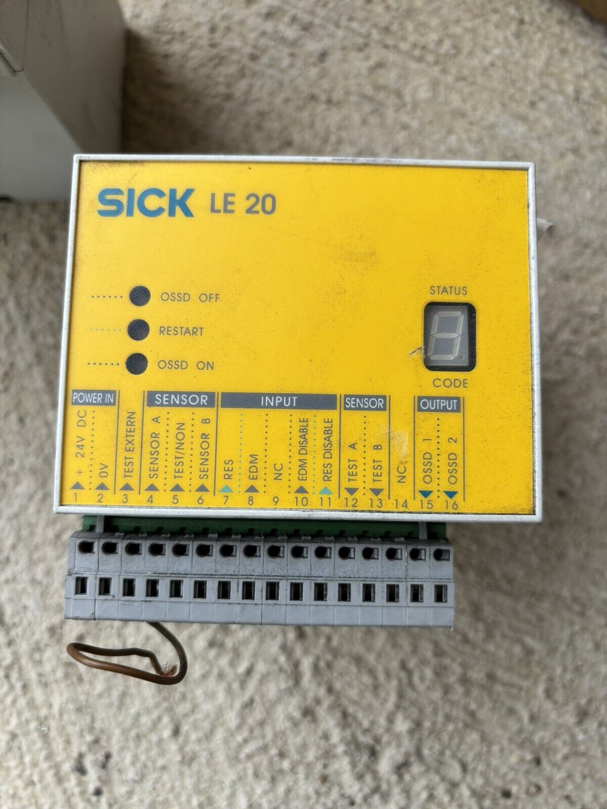 Sick LE20-2611 Safety Switching Amplifier