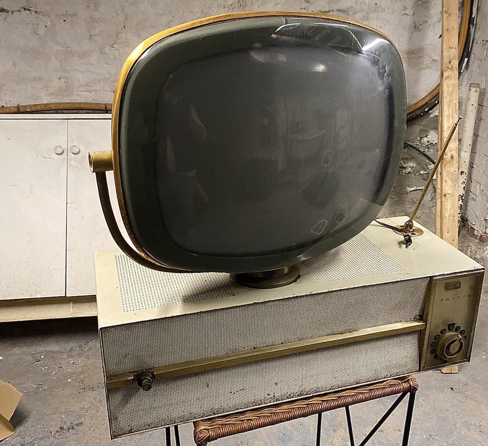 Vintage Mid Century Atomic Philco Predicta TV Working