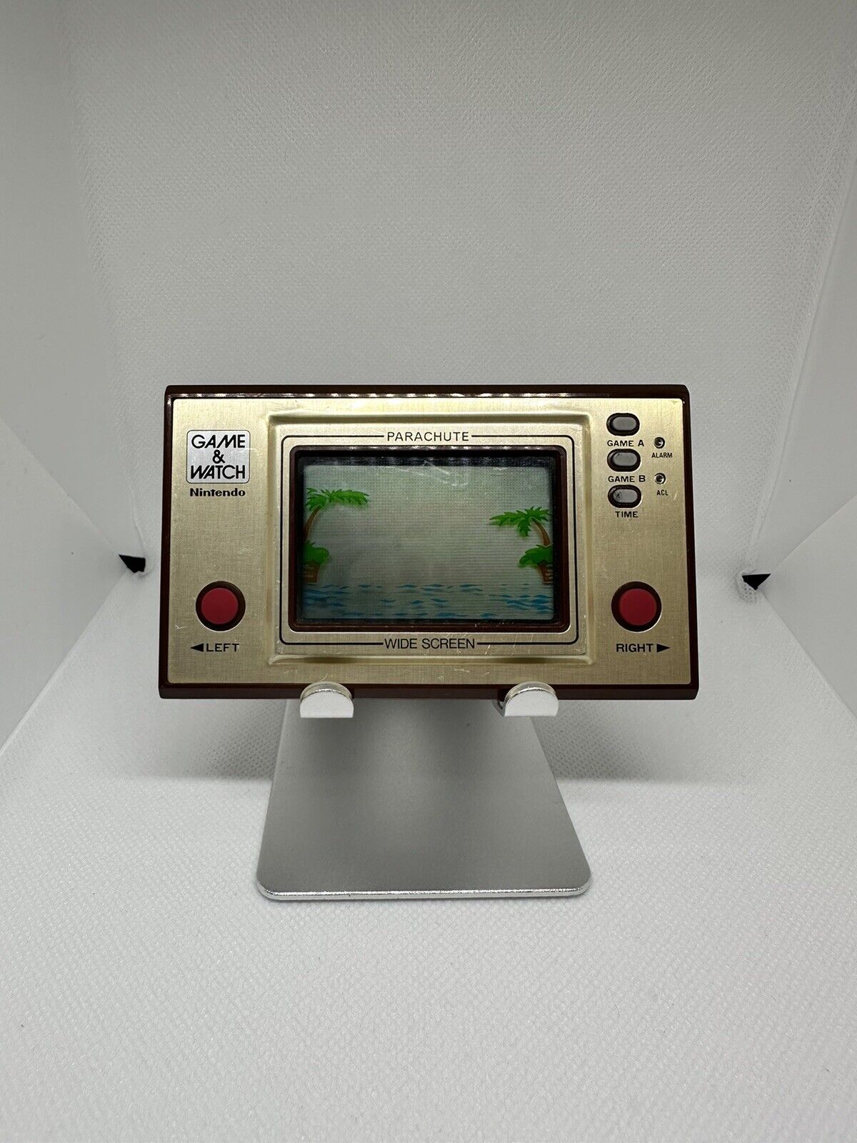 Vintage 1981 Nintendo Game And Watch Parachute Hand Held Game PR-21 TESTED