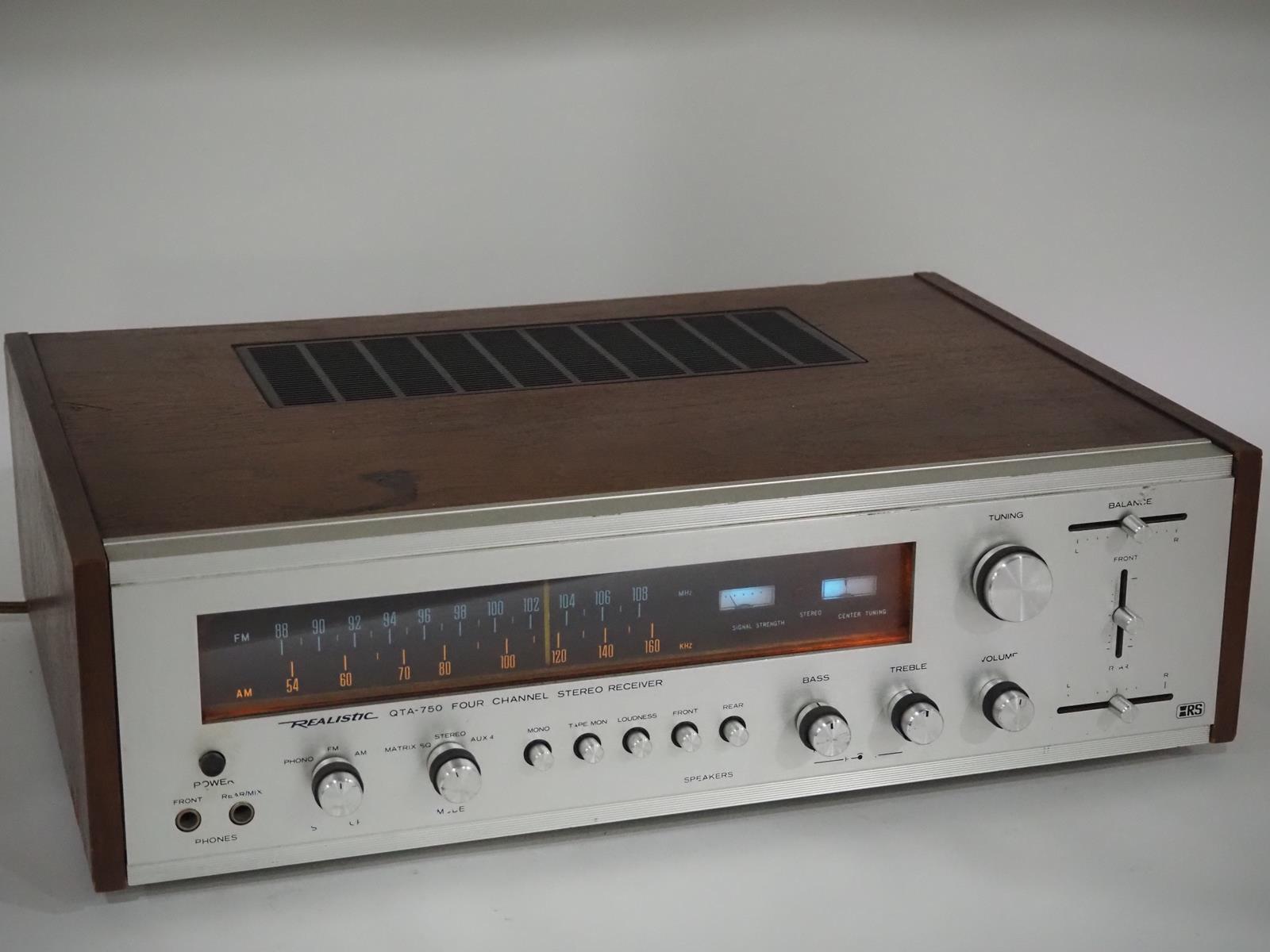 Vintage REALISTIC QTA-750 Stereo Receiver *Minor Issue* Tested 