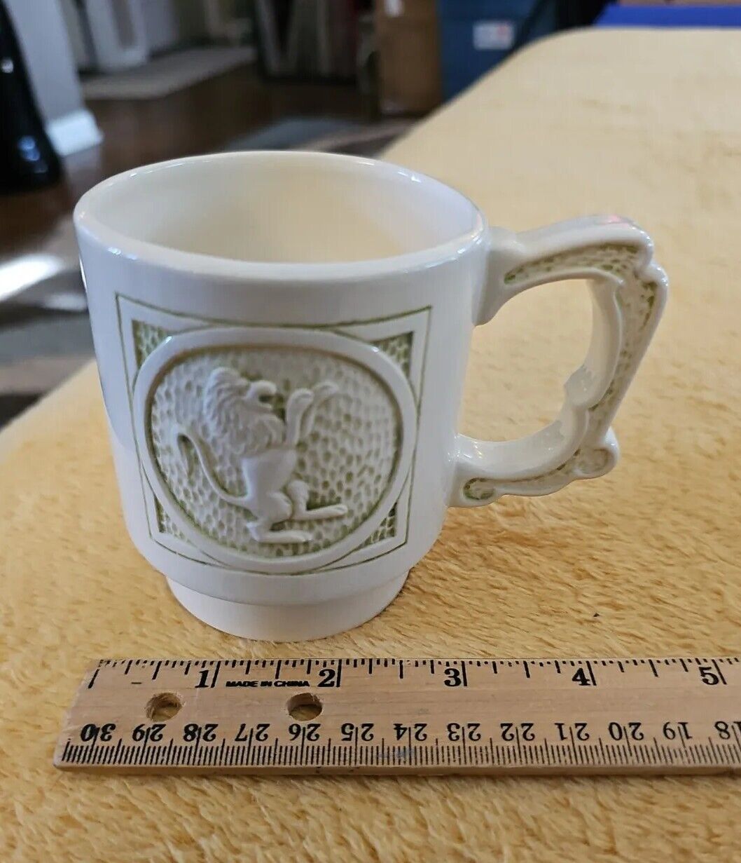 Vintage Leo Zodiac Mug Cup 3D Design White Green 3\