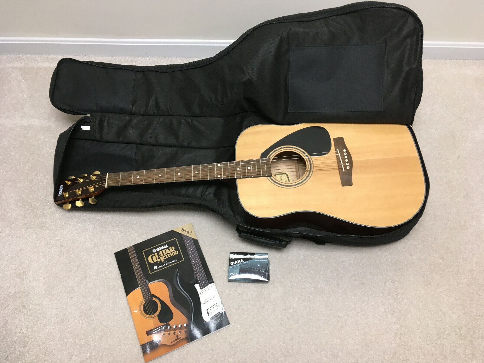 Yamaha SCF08 Acoustic 6 String Guitar *VERY CLEAN* - Local Pickup Available -