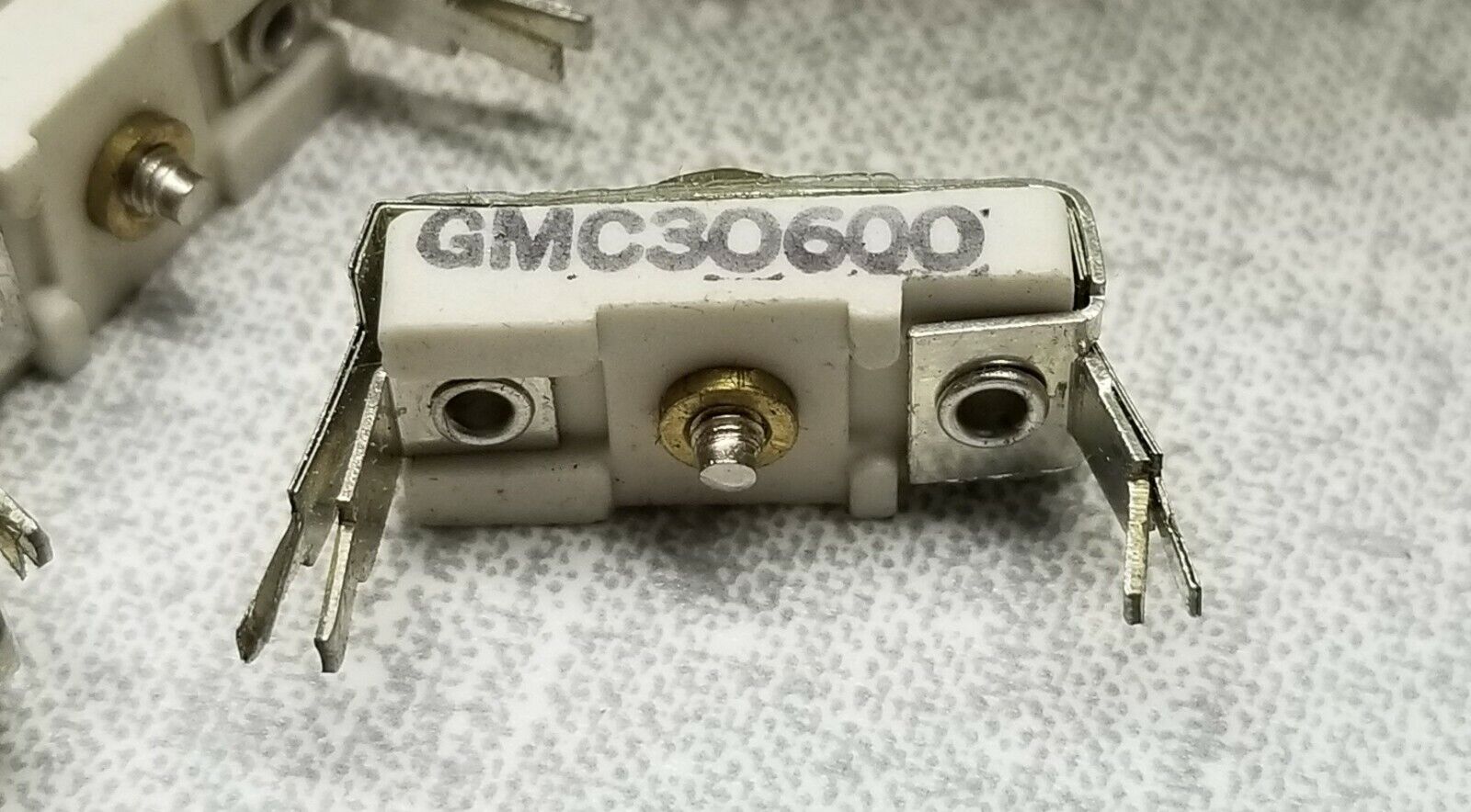Sprague-Goodman GMC30600 56 ~ 250pF Trimmer Capacitor 175V Top TH 2 pcs. *NEW*