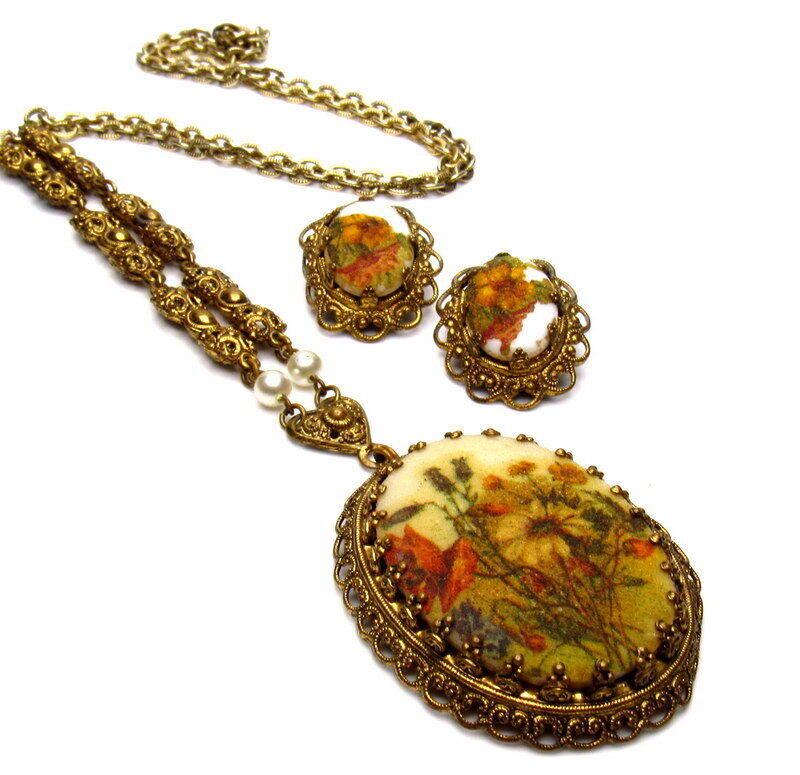 Vintage Western Germany Necklace Earrings SET Floral Sugar Glass