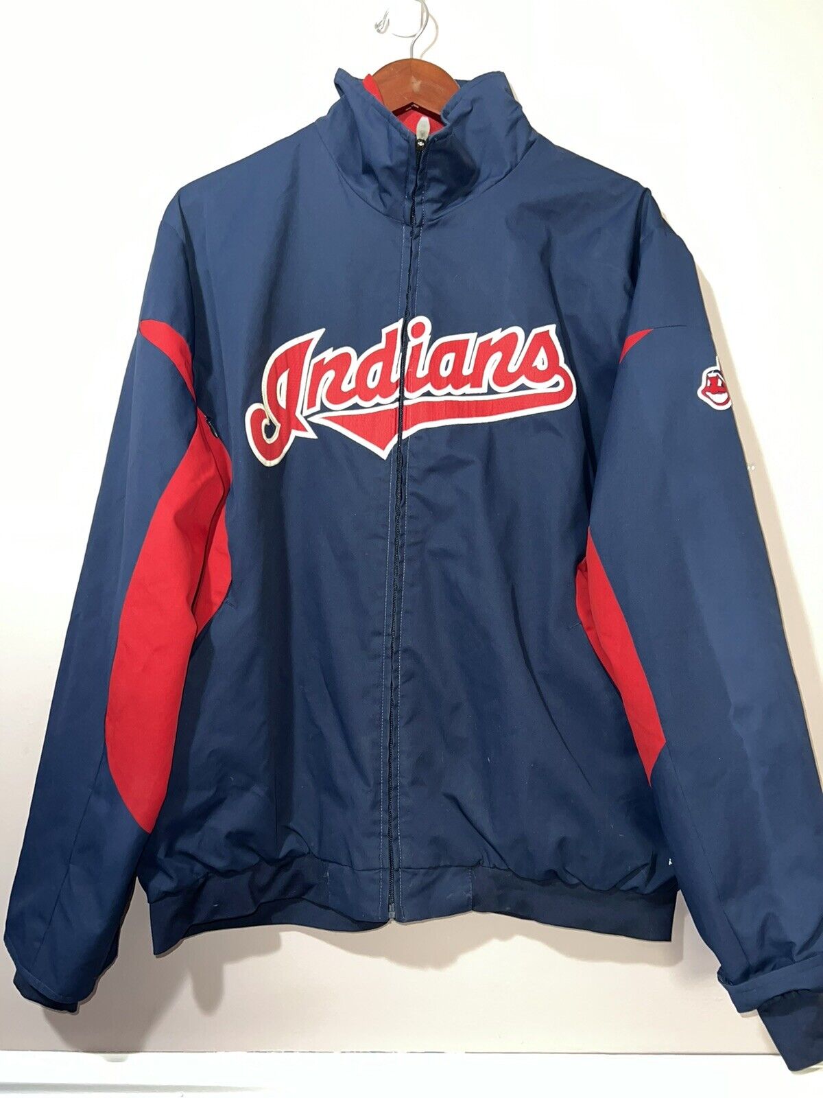 MAJESTIC AUTHENTIC CLEVELAND INDIANS GUARDIANS ON FIELD DUGOUT JACKET large