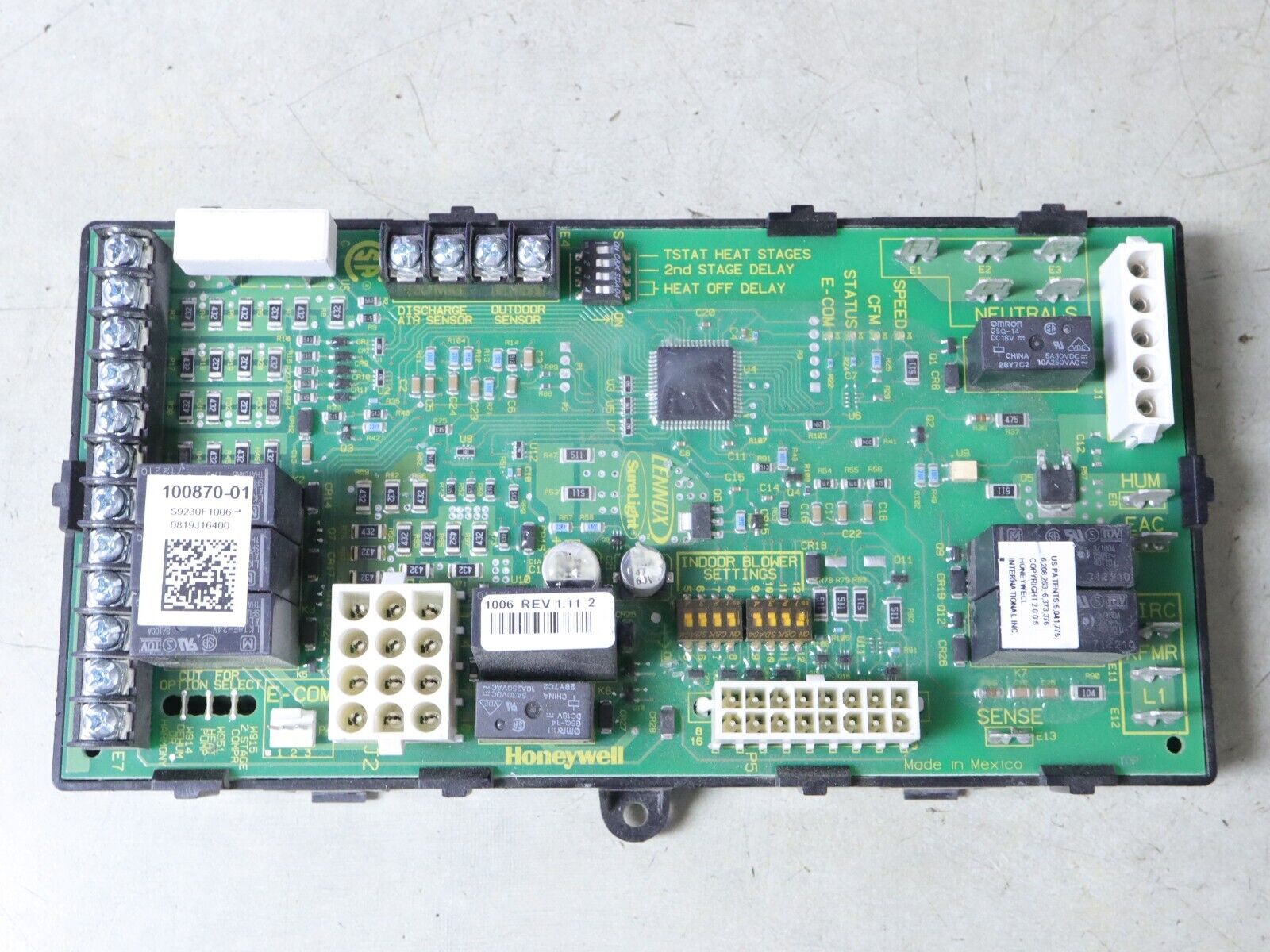 LENNOX 100870-01 Furnace Control Circuit Board Honeywell S9230F1006 SureLight