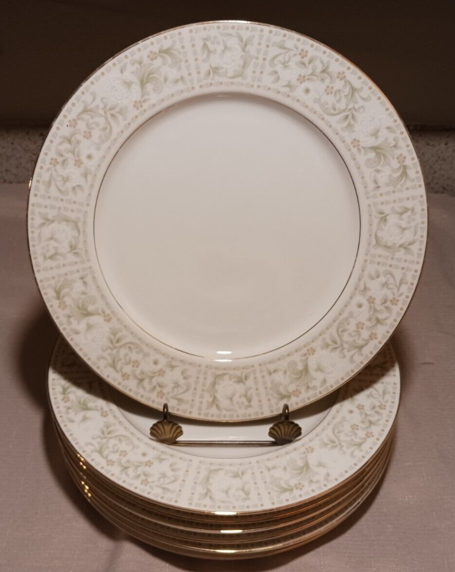 7 M Fine China of Japan 5037 Derwood 10.75 Dinner Plates White Tan Flowers Green
