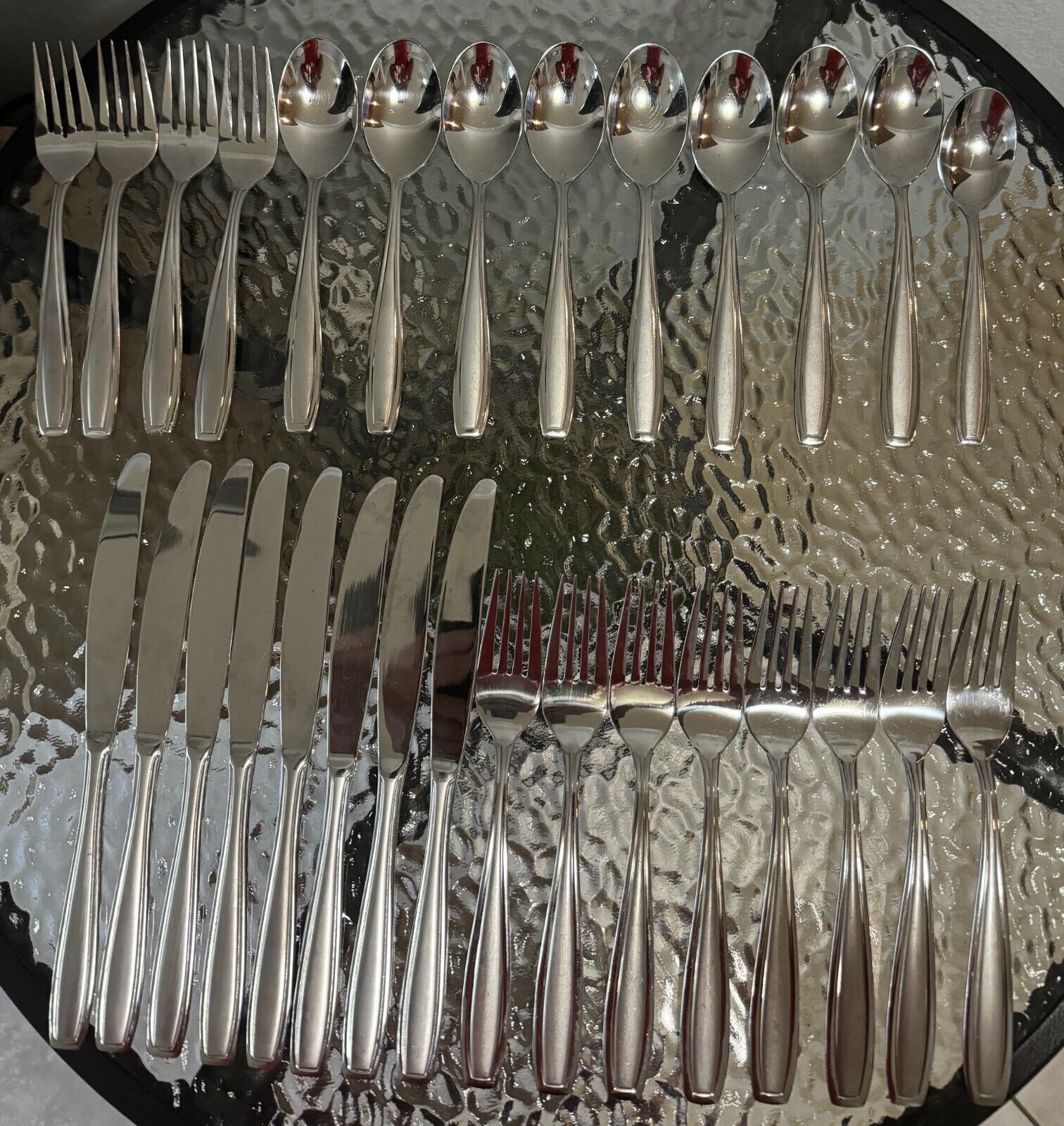 29pc Bristol (Stainless) by ONEIDA SILVER 18/0, Glossy