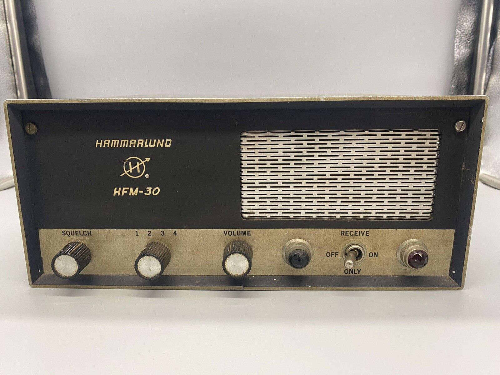 Vintage HAMMARLUND Two Way Radio HAM HFM-30 -UNTESTED-