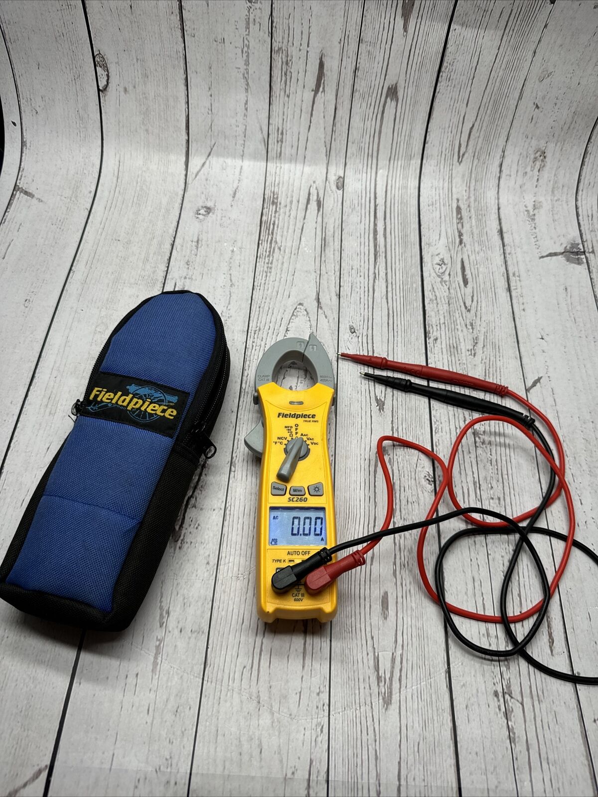 Fieldpiece SC260 Compact Clamp Meter with True RMS and Magnet in Pouch w Leads D
