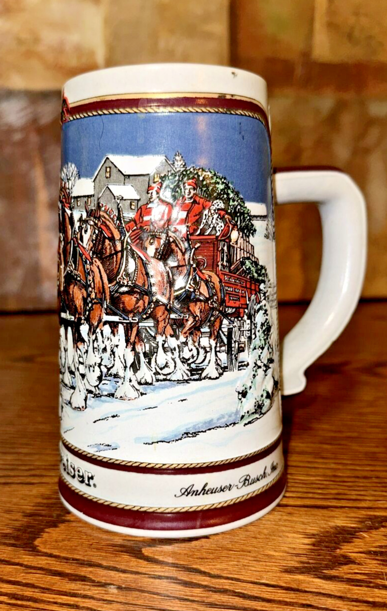 1989  Anheuser Busch Budweiser Bud Holiday Christmas Beer Stein Clydesdales