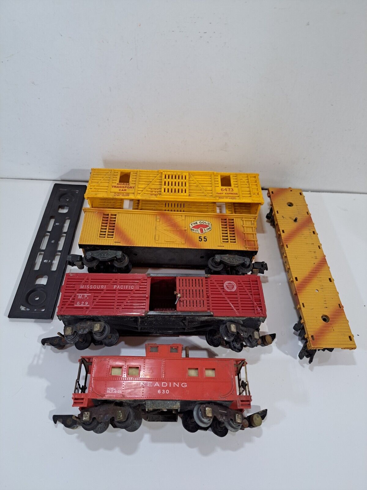 American Flyer S Gauge Model Railroad Freight Cars & Parts (Boxcar Caboose)
