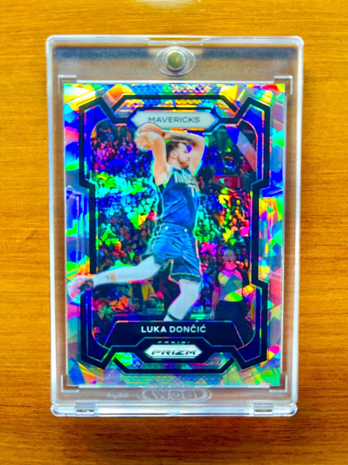 Luka Doncic RARE SILVER ICE REFRACTOR PRIZM INVESTMENT CARD SSP PANINI MVP MINT
