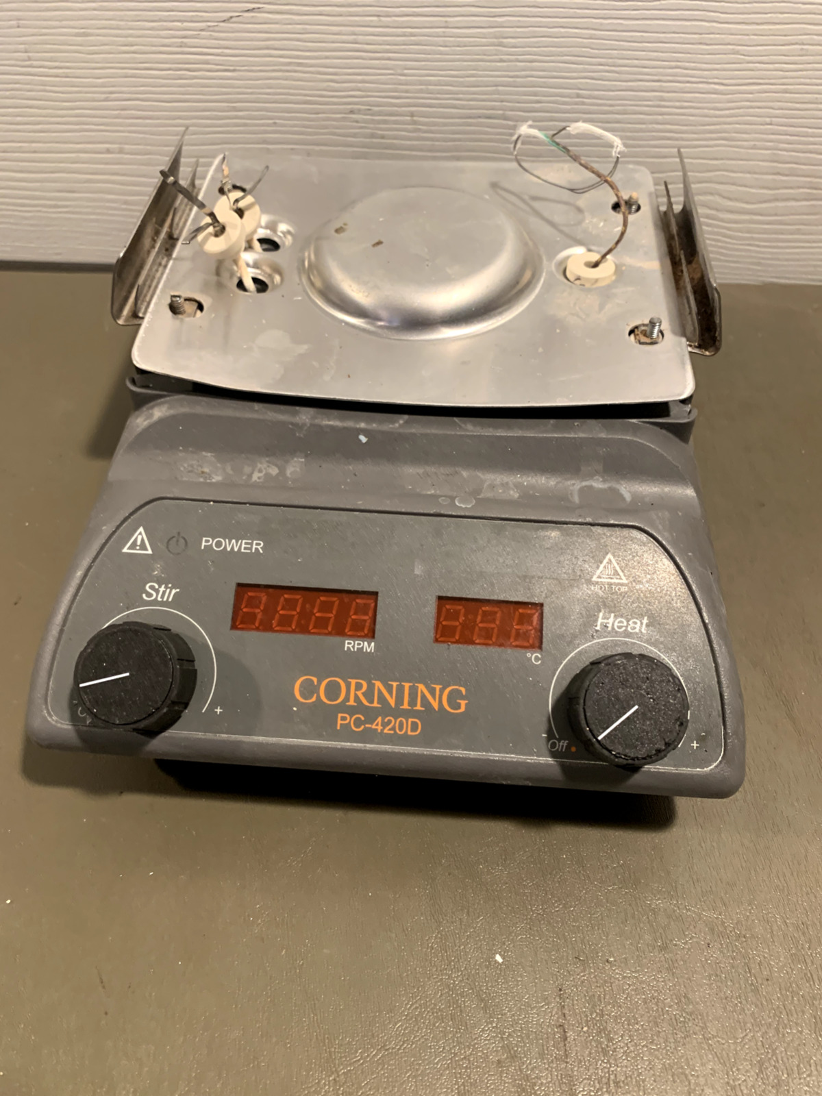 Corning PC-420D Stirring Hot Plate 550C / 1150RPM Untested