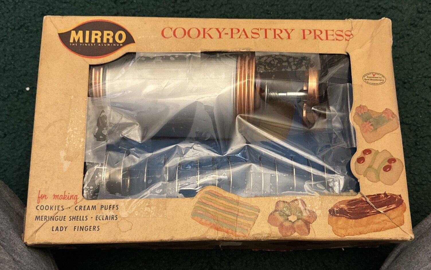 Mirro Aluminum 358-AM Cookie - Pastry Press