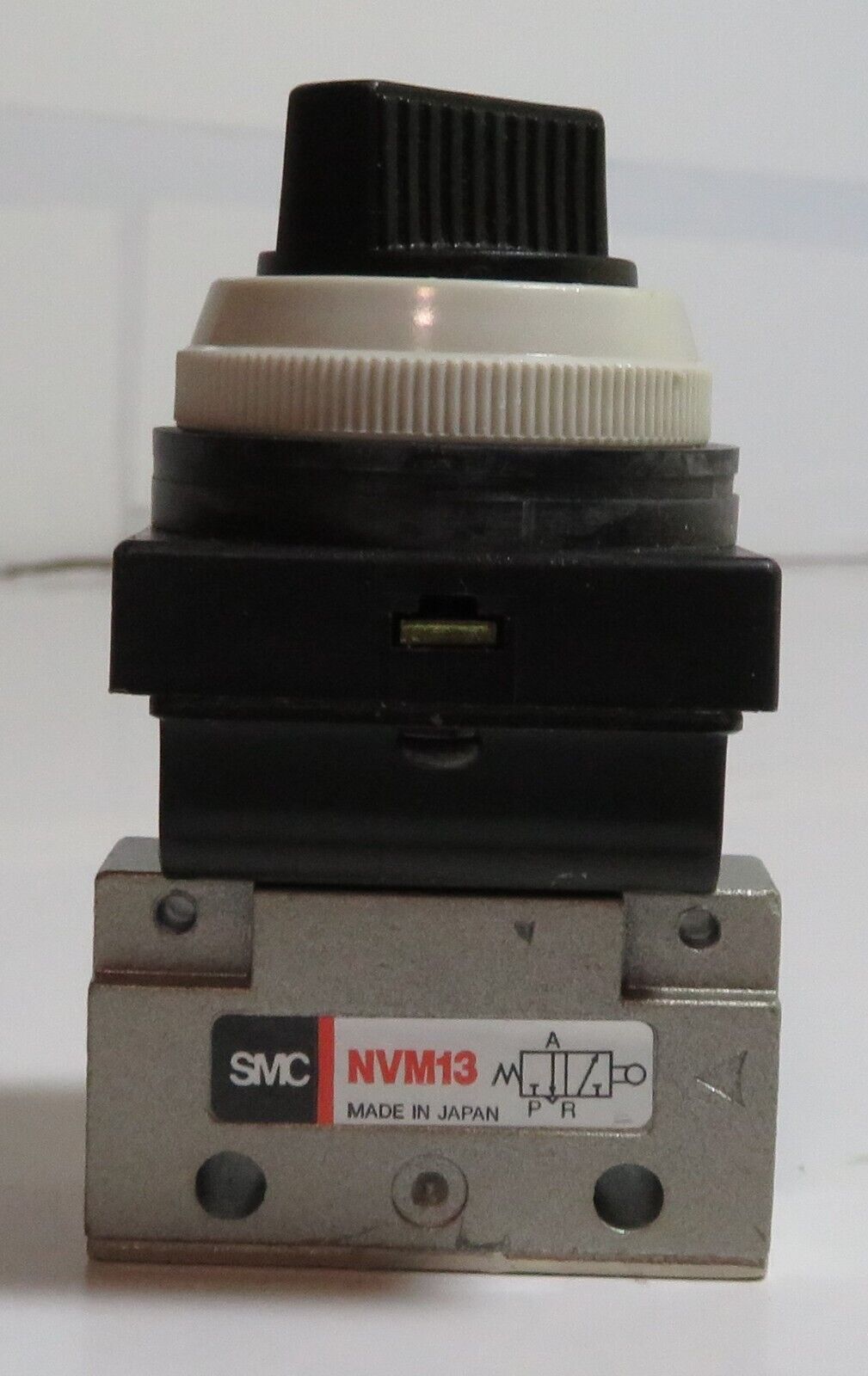SMC NVM13 Mechanical Valve On Off Switch Great Used Mechanical Air Valve Set