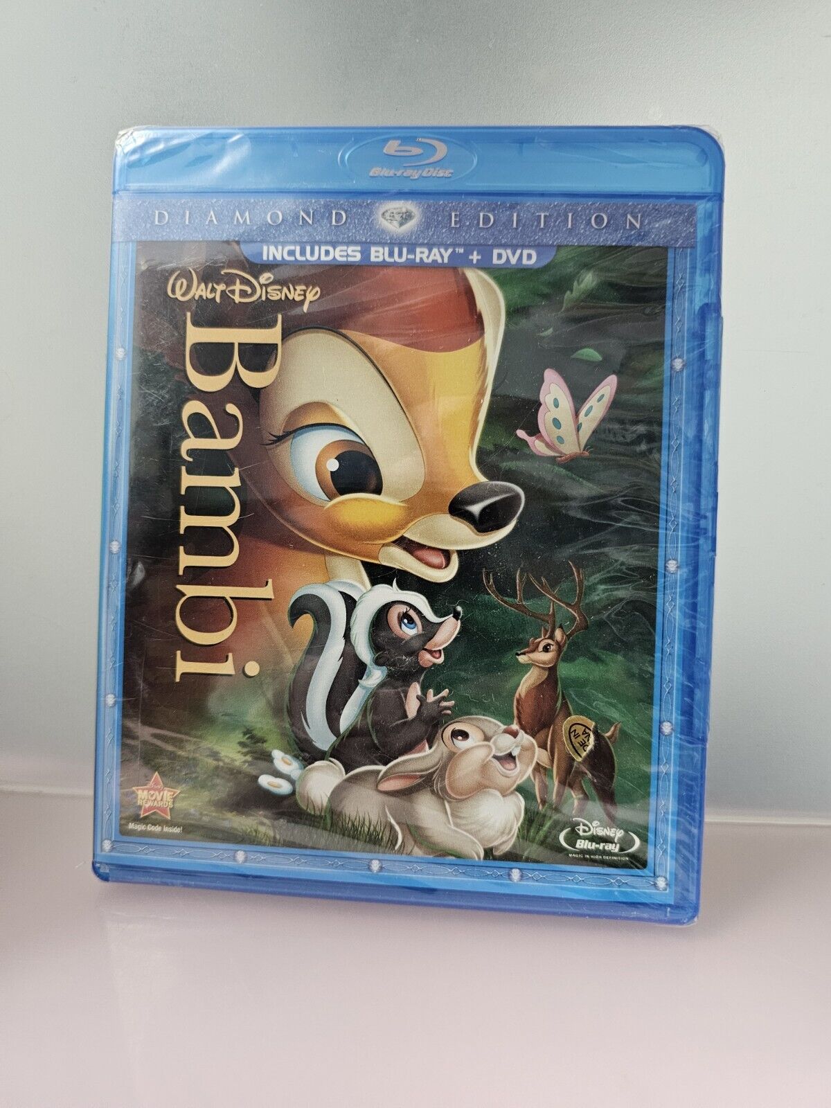 Walt Disney\'s - Bambi (Blu-ray/DVD, 1942, Diamond Edition) Brand New