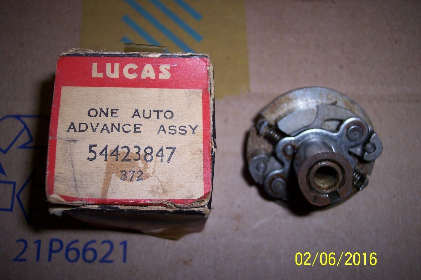 NOS Lucas Auto Advance #54423847, BSA, ET Ignition, CCW   B1084