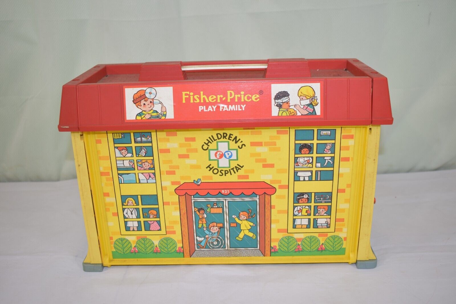 Vintage 1976 Fisher Price Little People Children\'s Hospital With Accessories