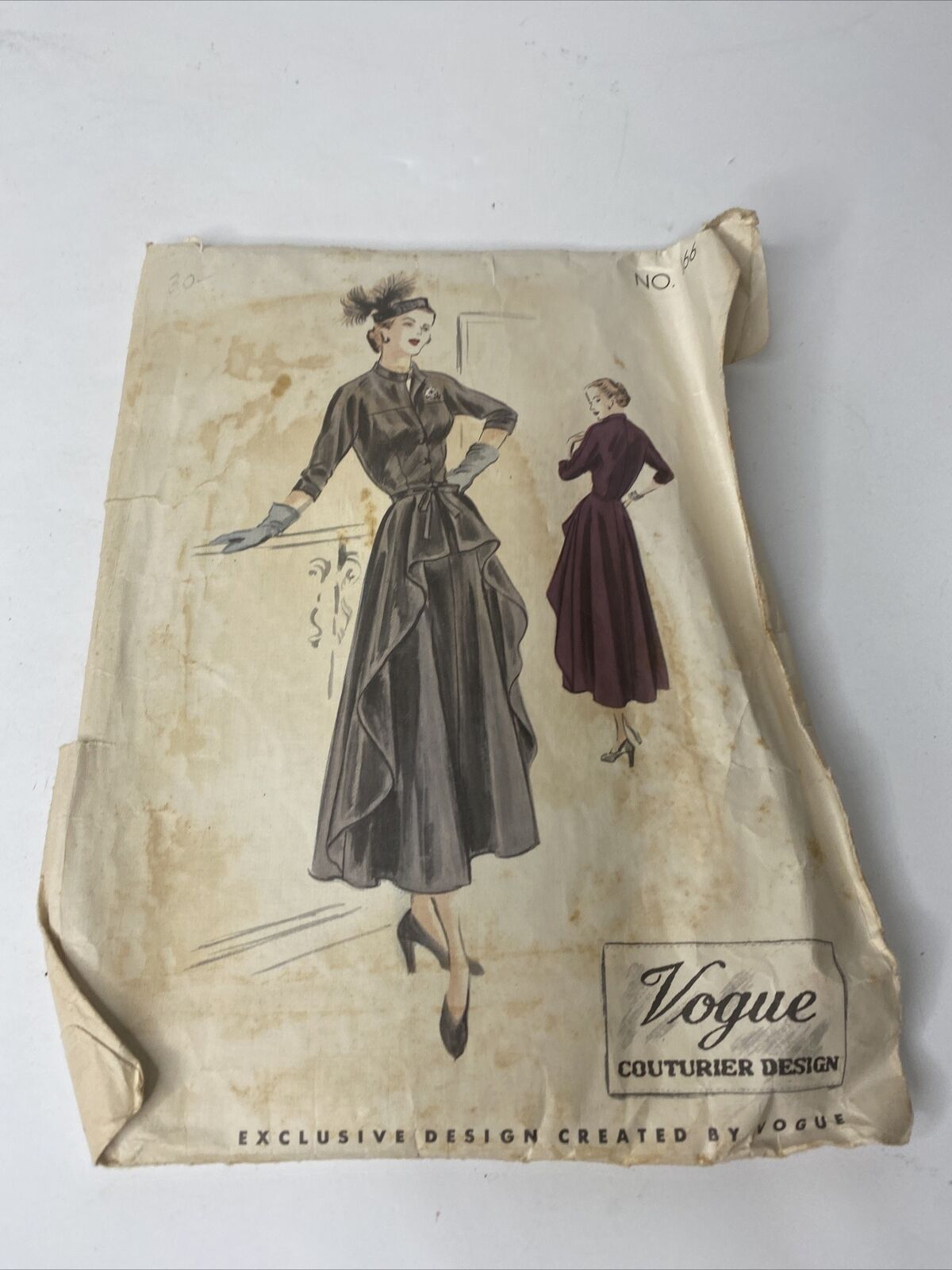 1940's Vintage Vogue Couturier Design Pattern No. 466 Dress Size 18 Un Cut