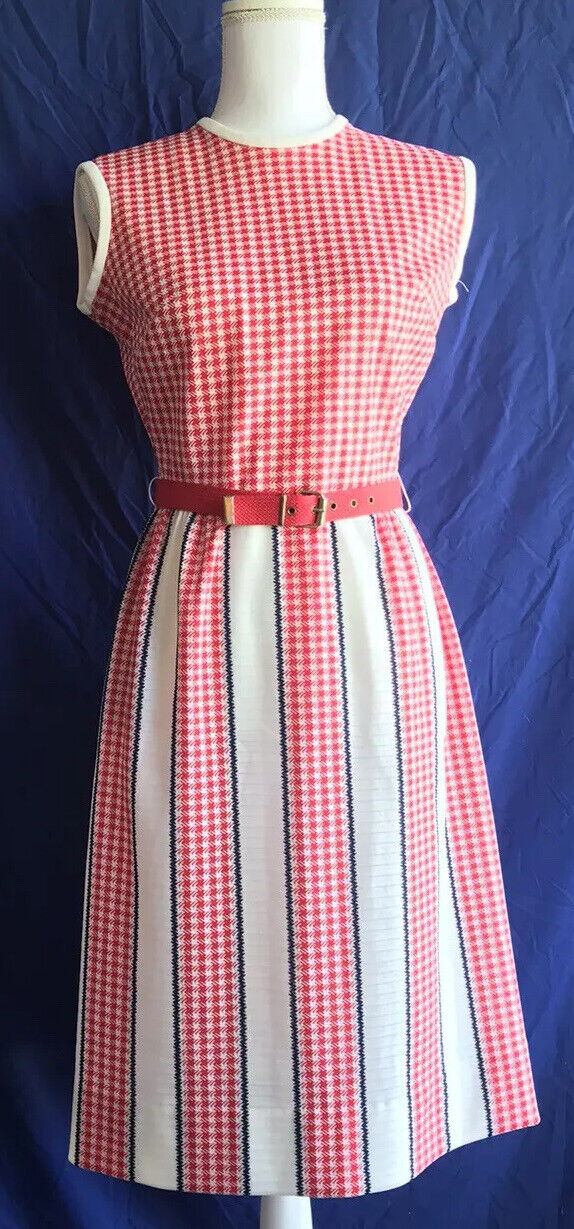 Vintage 70’s Dress MOD GoGo Red White Houndstooth Knit Short Sleeveless Small