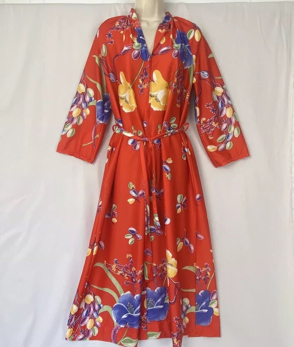 Vintage Tara House Coat Robe Muumuu Womens Large Red Floral Pockets 1/2 Zip 70s