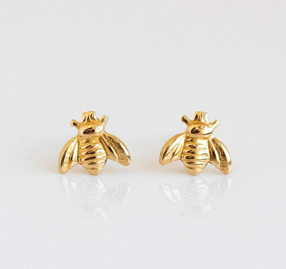 Gorgeous little Golden Bee In Real 10K Yellow Gold Women\'s Stud Earrings