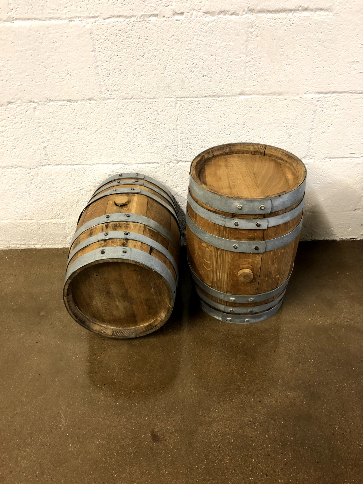 5 gallon used oak whiskey barrel