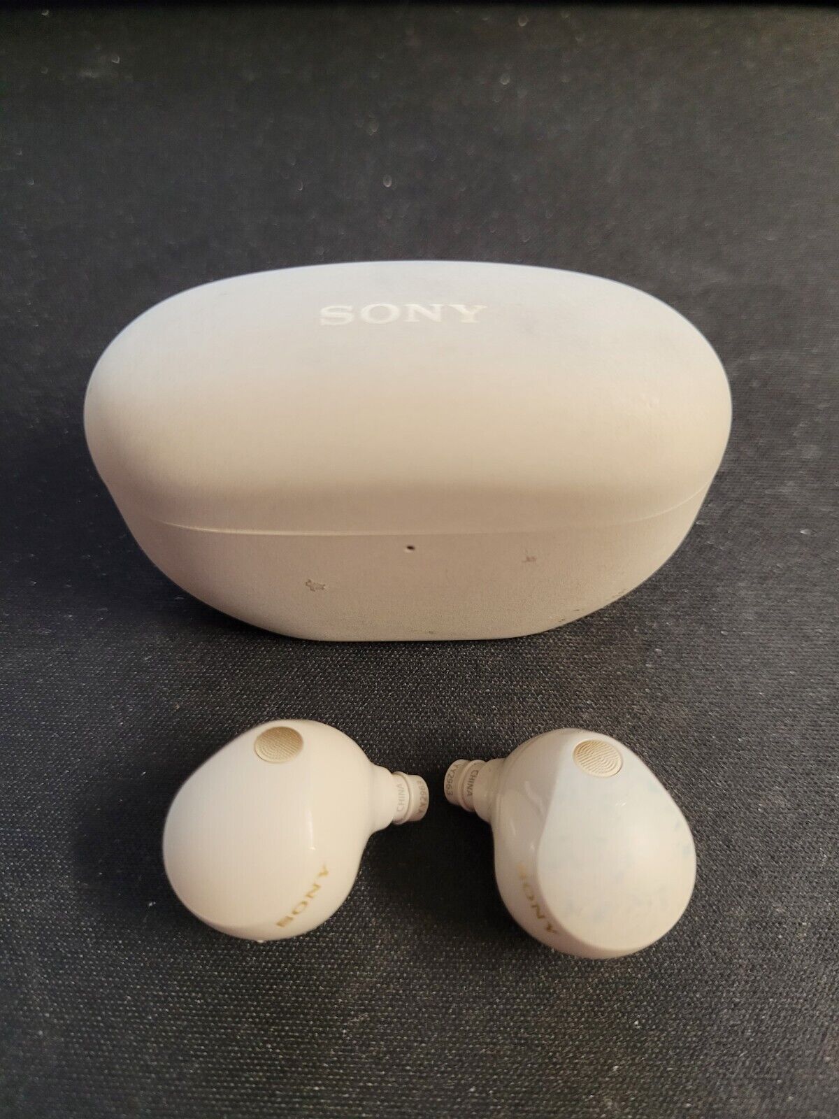 Sony WF-1000XM5 Wireless In-Ear Headphones Silver FOR PARTS NOT WORKING SEE NOTE
