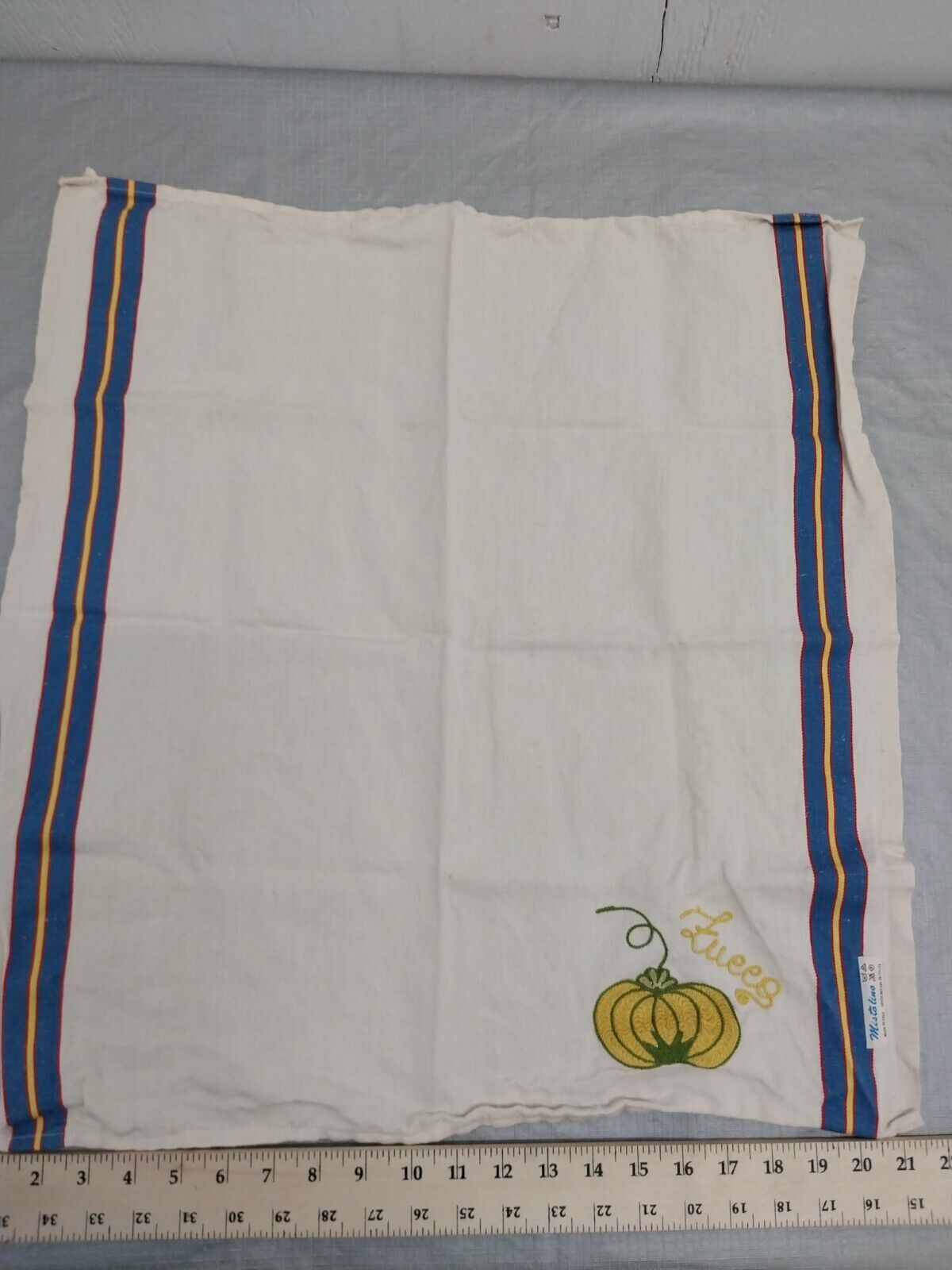 Vintage Tea Towel Italian linen Pumpkin squash Embroidered   *Notes