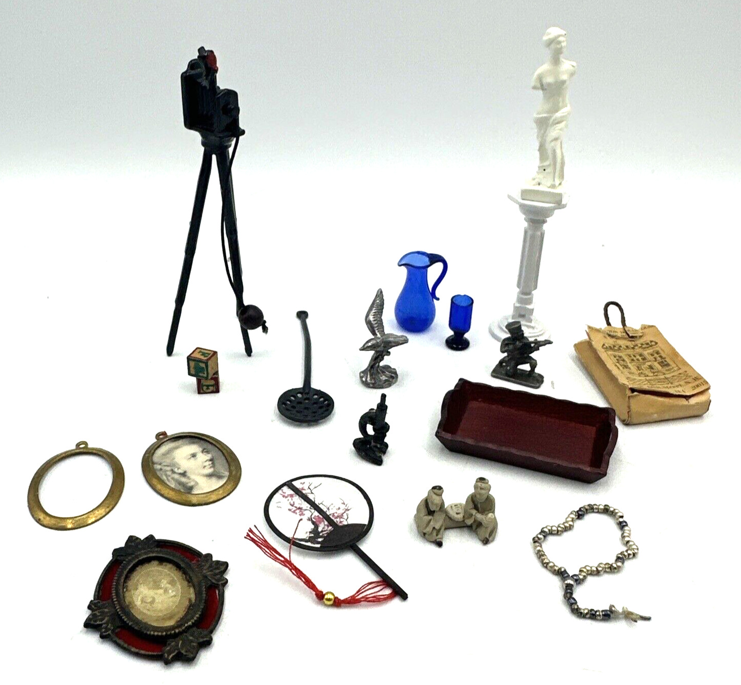 Vintage Dollhouse Miniature Accessories Decor 18 Pc Mixed Lot 1:12