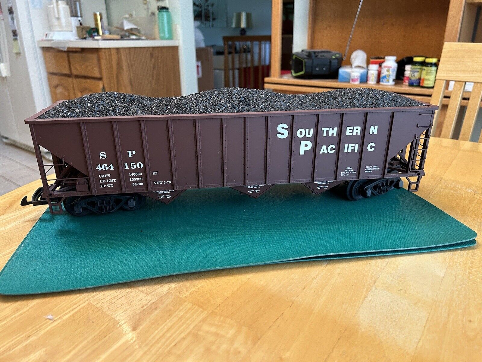 USA Trains 70 Ton Southern Pacific 3 Bay Hopper, G Scale, Steel Wheels, New