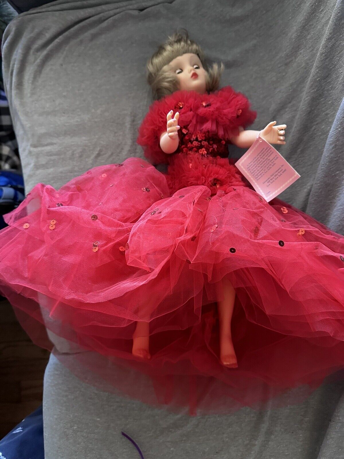 MADAME ALEXANDER 20” Doll Cissy by Scassi FAO Schwarz Red Tulle Sequins