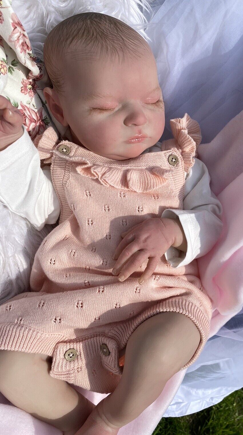 Beautiful SLEEPING Reborn baby doll..
