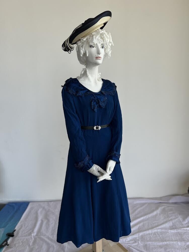 VINTAGE 1950s  Satin Dress 🇫🇷 France