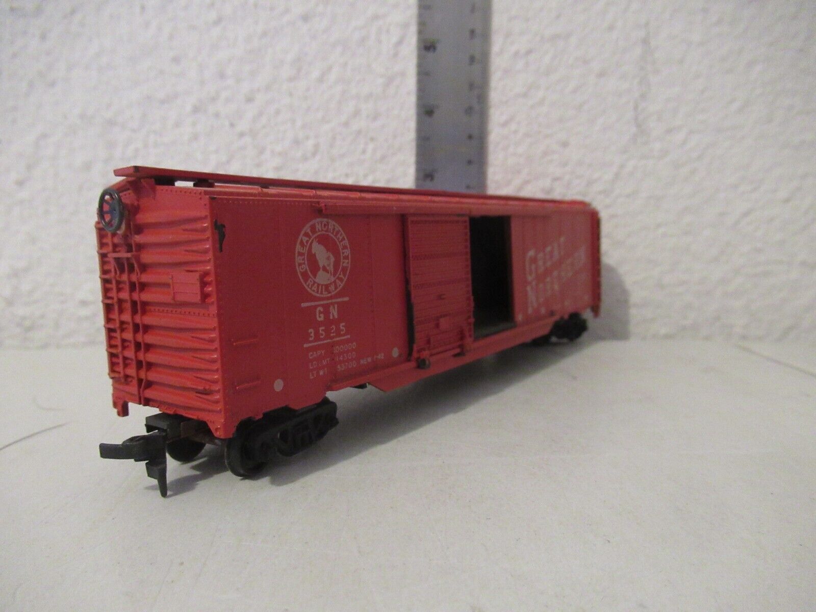 Vintage Athearn HO Scale 3525 Great Northern Box Car