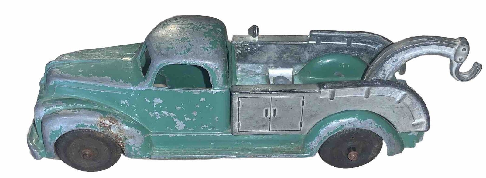 Vintage Hubley Diecast Red Green Wrecker Tow Truck # 460