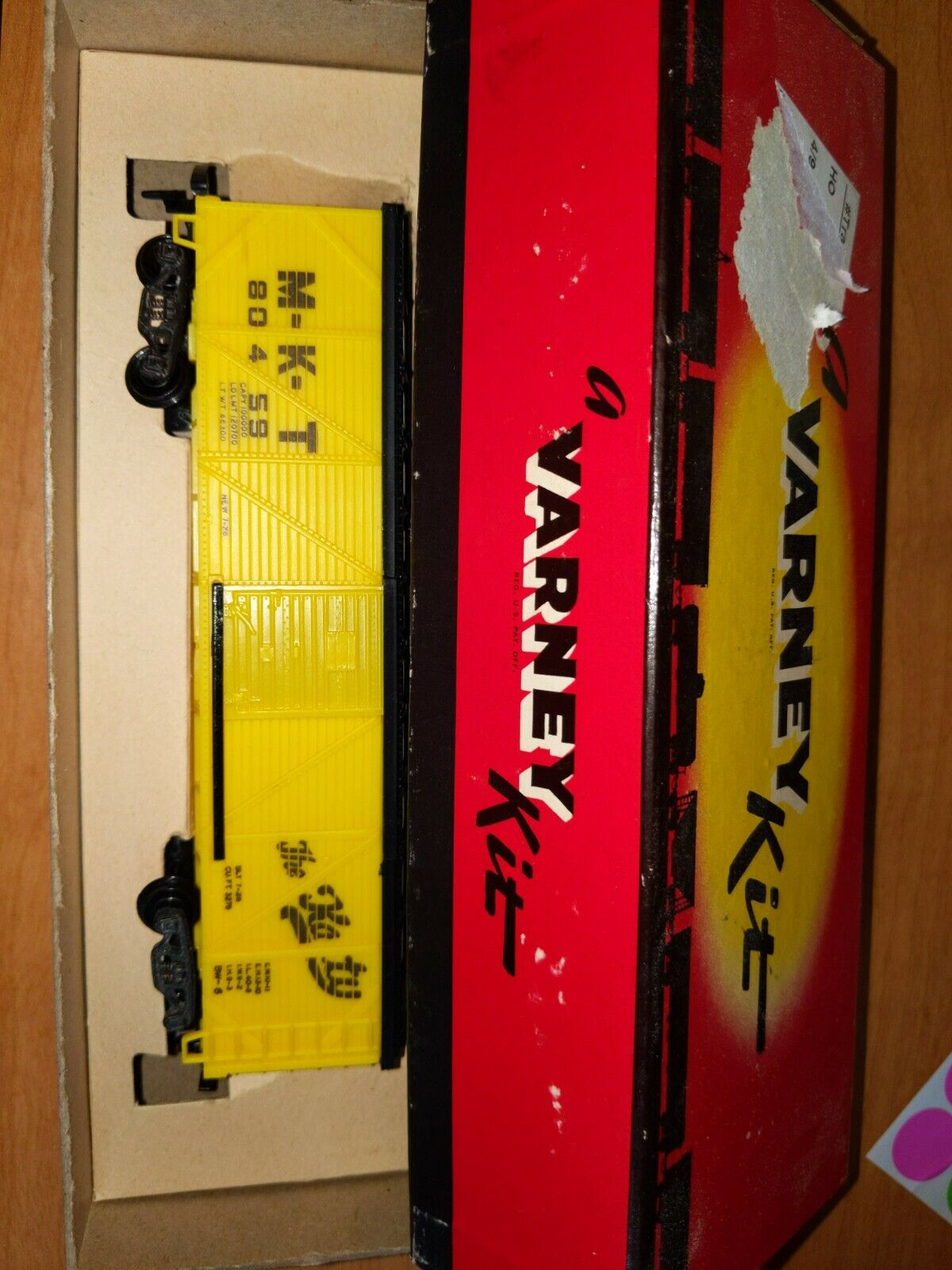 Varney Box Car  2465 IOB (5615)