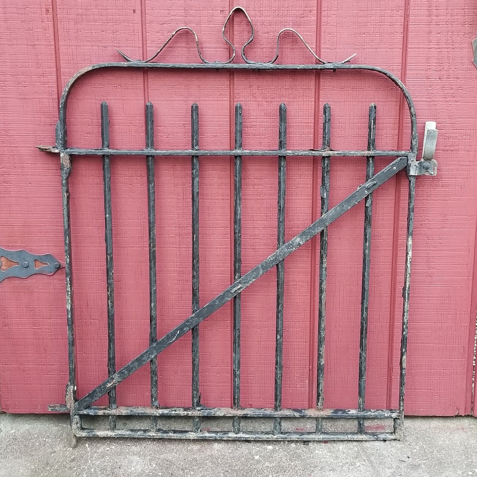 Vintage Antique Cast Iron Garden Gate Fence Gate w/ Latch Chippy Paint Rustic