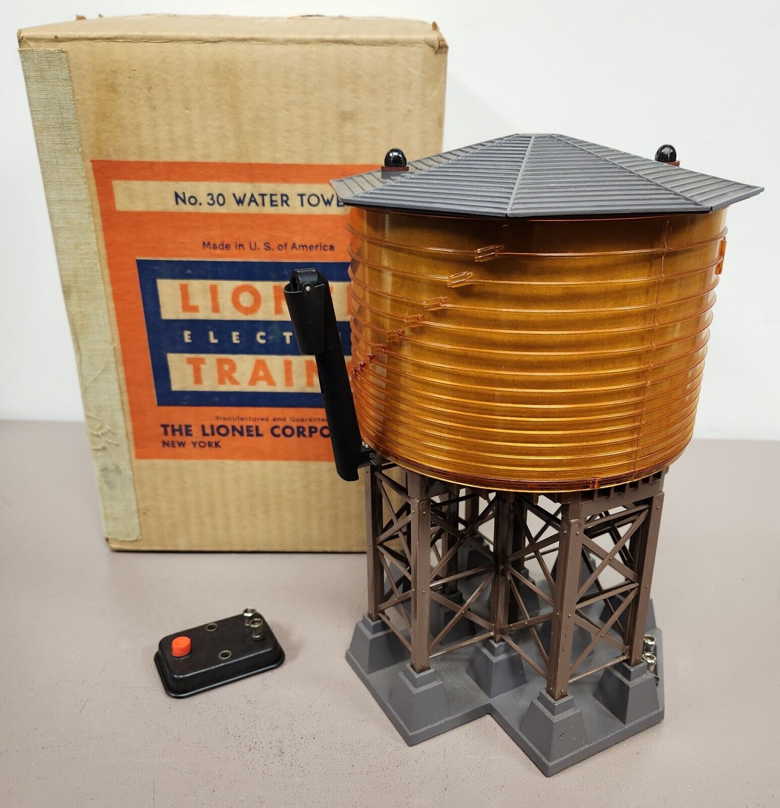 Lionel 30 Vintage Oper. Water Tower [1947-1950] & P-7 Original Box LN/OB [DN3]