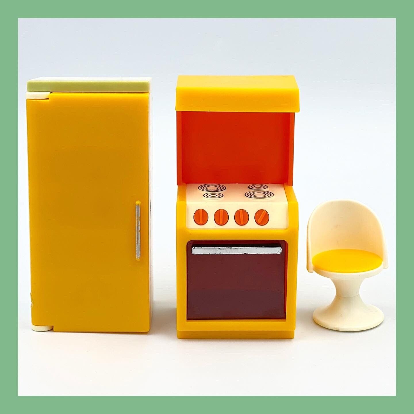 ❤️Vintage Fisher Price Miniature Doll House Kitchen Yellow Furniture Lot HK❤️