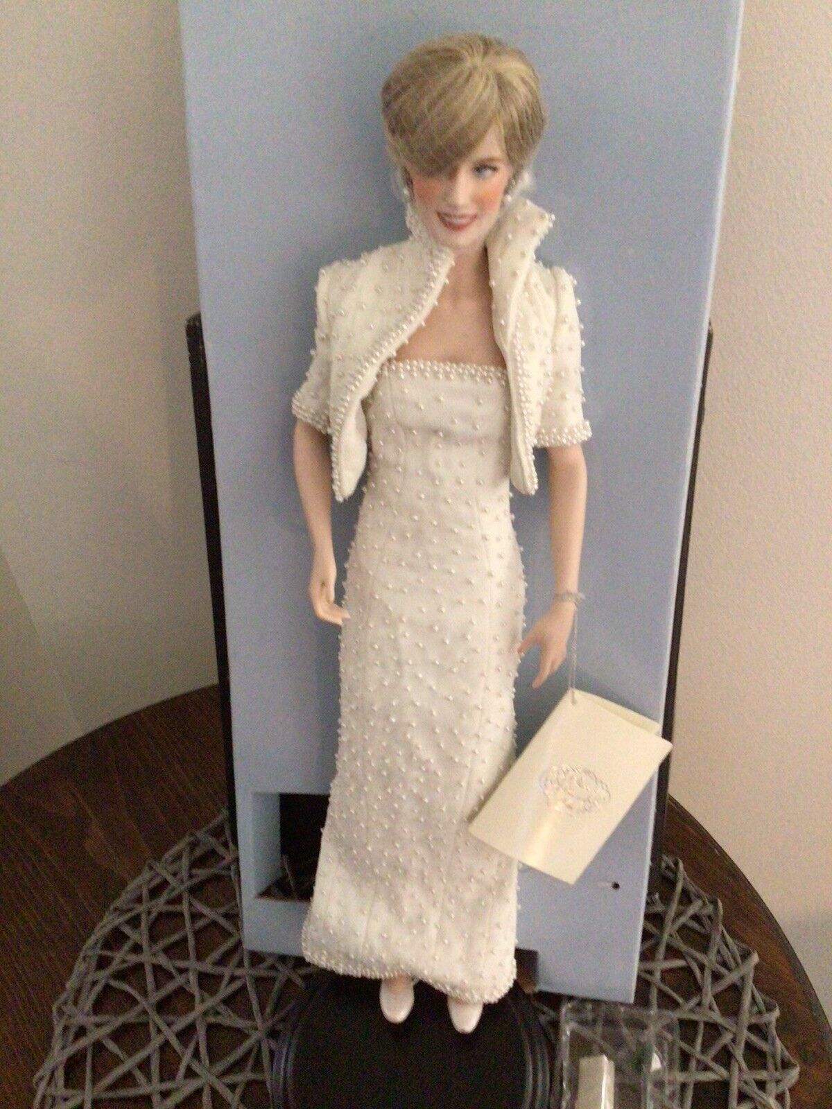 Franklin Mint Princess Diana Of Wales Porcelain Doll In White Beaded Nwobox