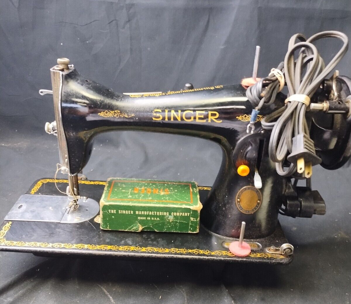 Vintage 1951 Singer Sewing Machine 1851-1951 Anniversary Tag with Accessories