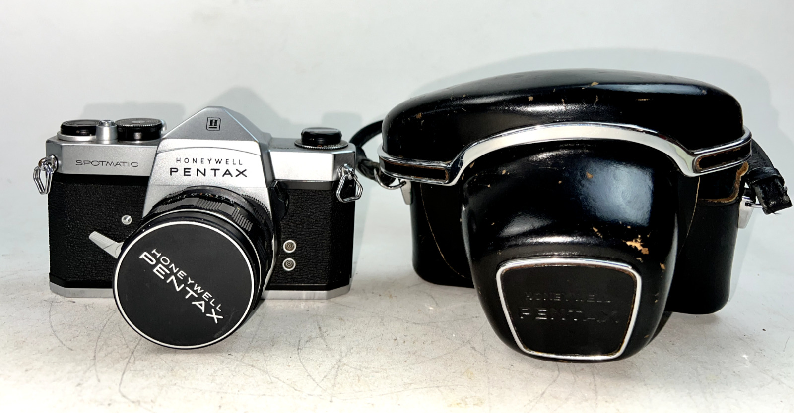 Vintage Honeywell Pentax Sportmatic 35mm Camera with Original Case